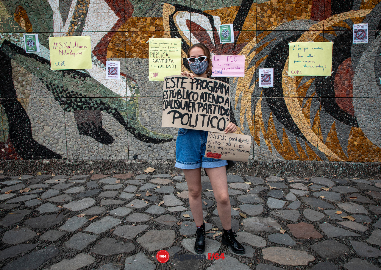 La consigna es "si no lo uso, no lo pago", gritó el estudiantado disidente. 