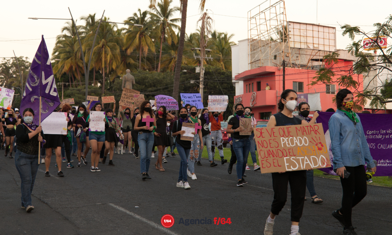 Al inicio de la marcha se comenzaron a escuchar las primeras consignas.