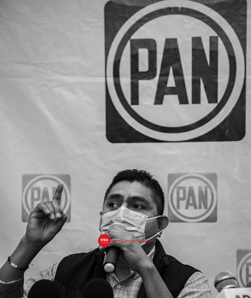 Se registra Jorge Luis Preciado como precandidato a Diputado Federal