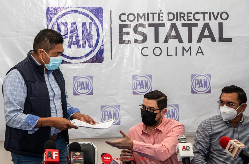 Se registra Jorge Luis Preciado como precandidato a Diputado Federal