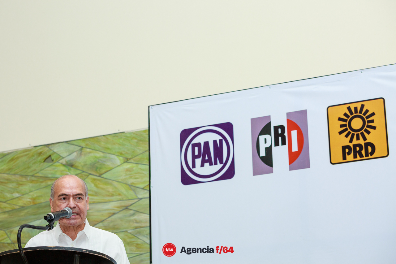 Arnoldo Ochoa, dirigente estatal del PRI.