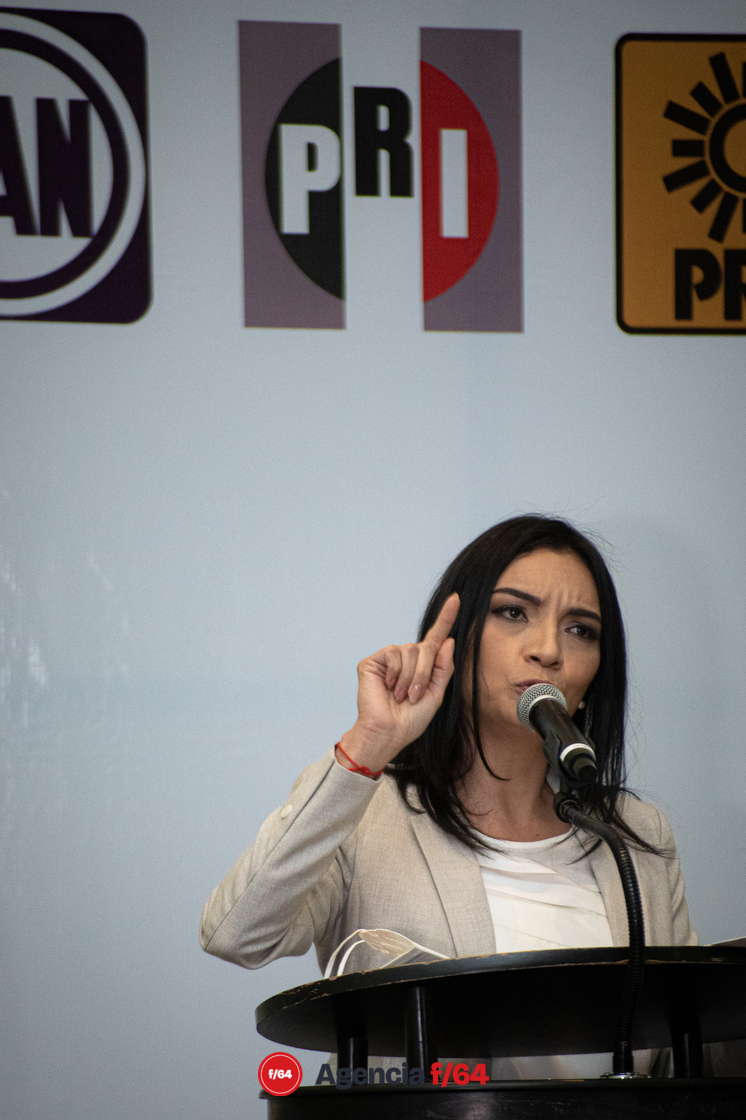 Tres partidos con historias e ideales diferentes representados por Mely Romero en las próximas elecciones a la gubernatura del Estado de Colima. 