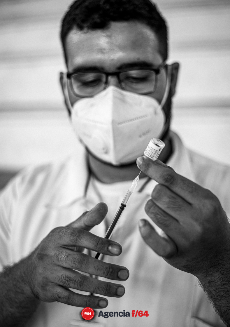 Breve homenaje al cuerpo medico en el frente de lucha contra el SARS-COV19 en Colima. 