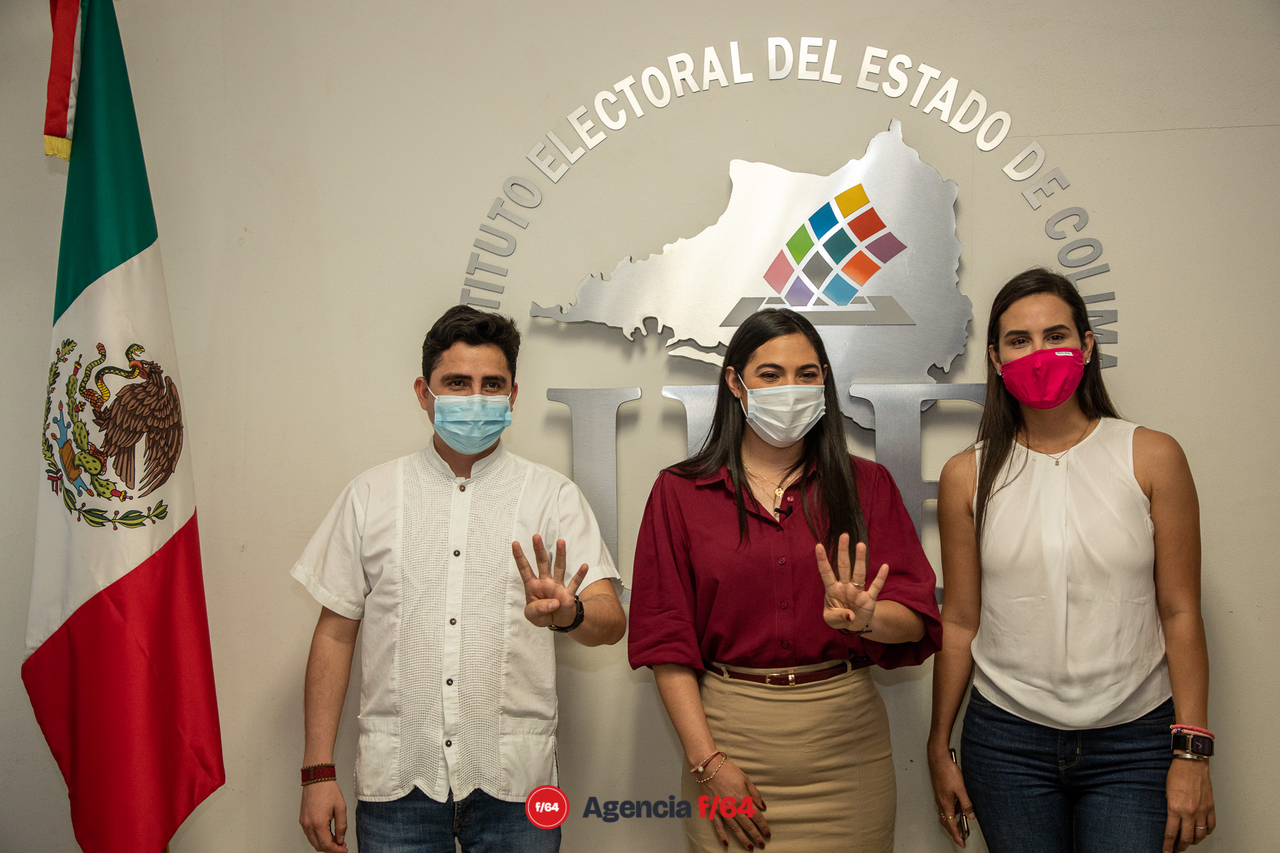 Vladimir Parra, Indira Vizcaíno y Rosa Maria Bayardo. 
