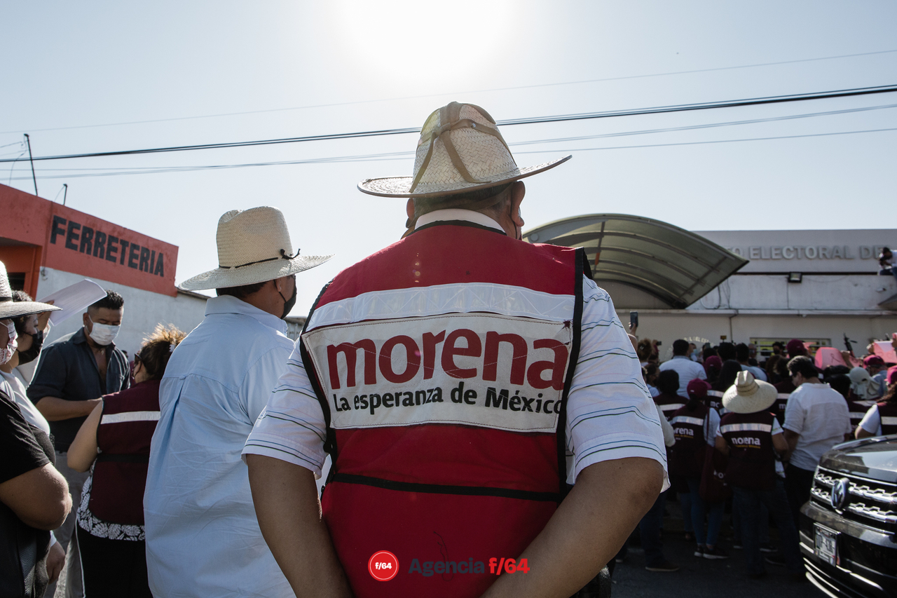 Simpatizantes de MORENA.