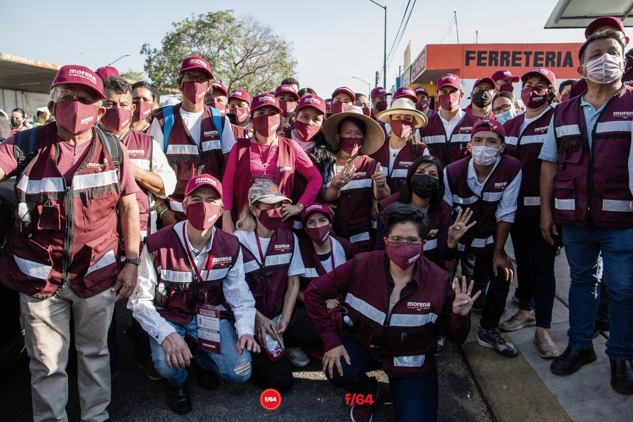 Simpatizantes de MORENA.