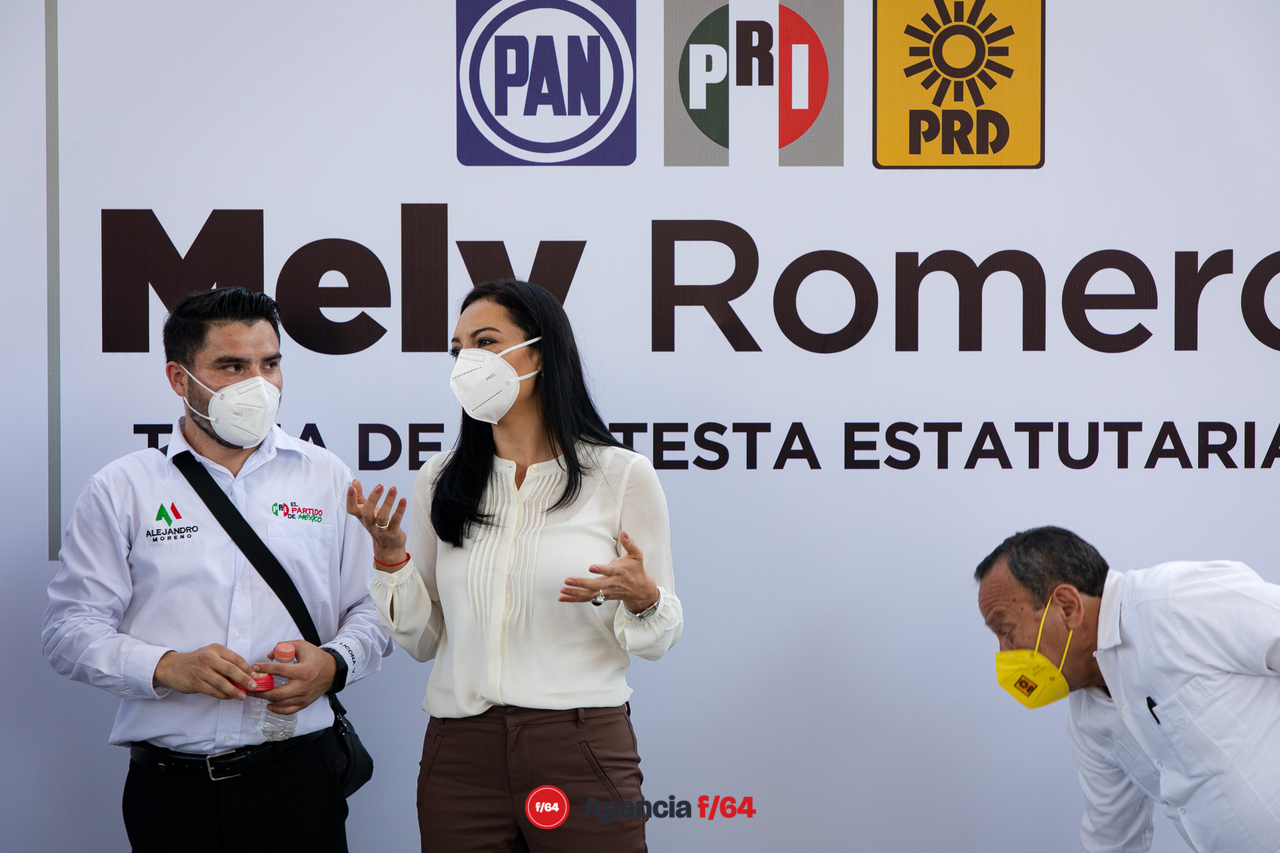 Toma de protesta de Mely Romero Celis, candidata a la gubernatura del Estado por la coalición "VA X COLIMA". 