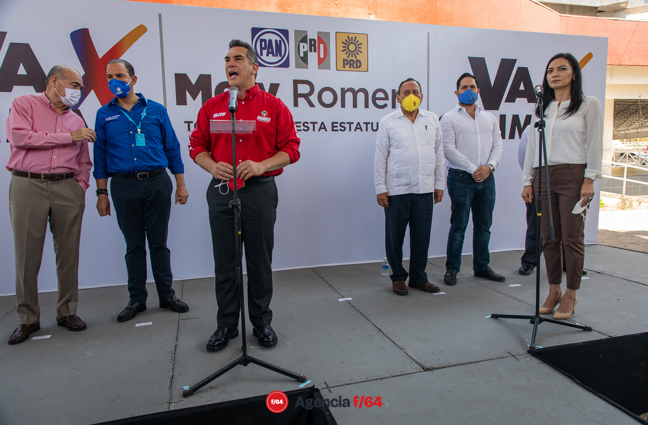 Toma de protesta de Mely Romero Celis, candidata a la gubernatura del Estado por la coalición "VA X COLIMA". 