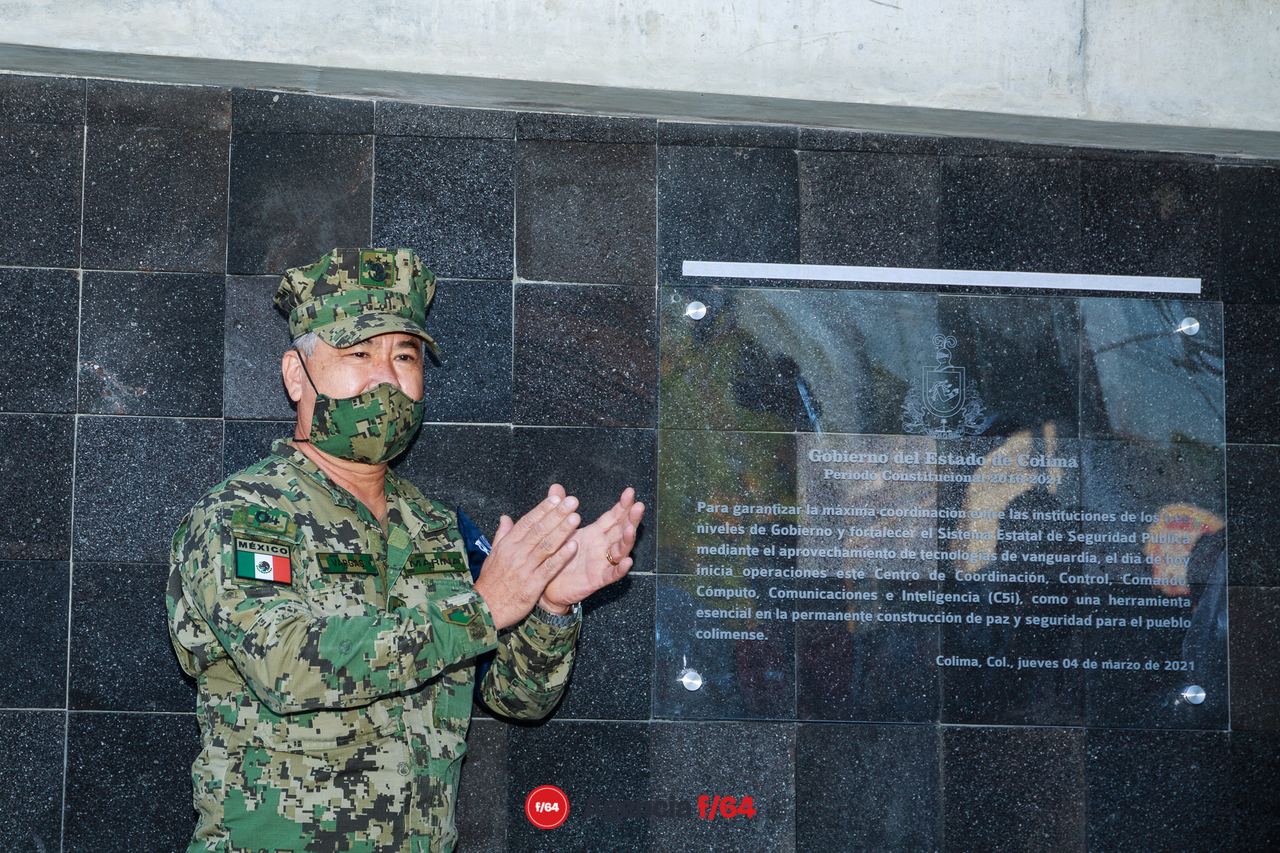 Almirante Cuerpo General Diplomado Mayor Rubén Alfonso Vargas Suárez, Comandante de la VI Región Naval.