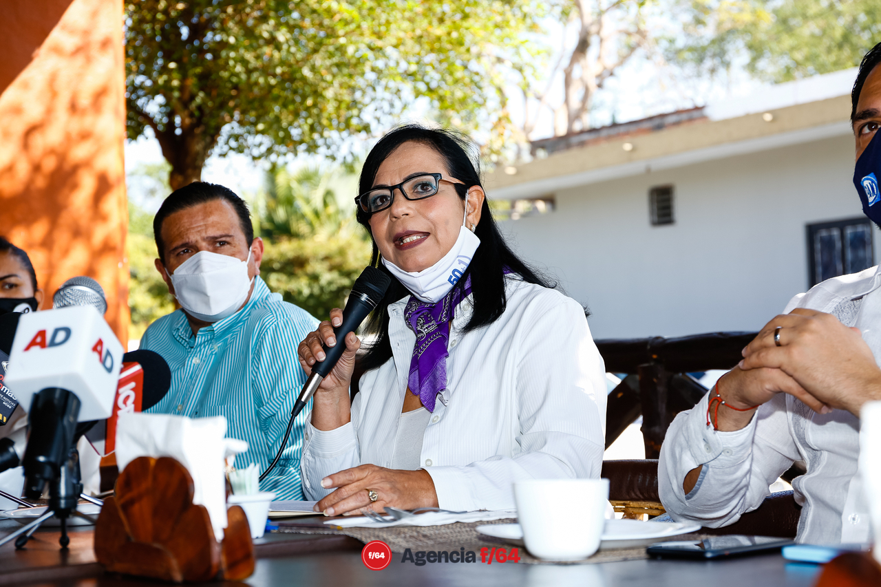 Leticia Zepeda Mesina, presidente de la organización 50 más 1.