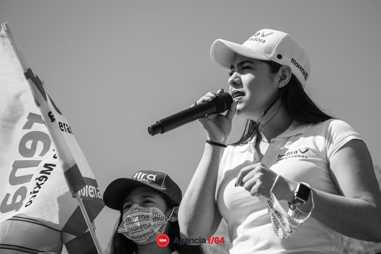 Indira Vizcaíno e hija. 
