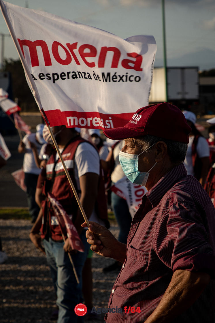 Simpatizantes "morenistas" en el Municipio de Tecoman, Colima.