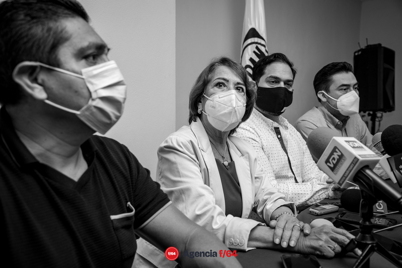 La pre-candidata de Acción Nacional, Martha Sosa, el presidente estatal del PAN, Alejandro García Rivera, el diputado local Fernando Antero Valle y el senador Jorge Luis Preciado.