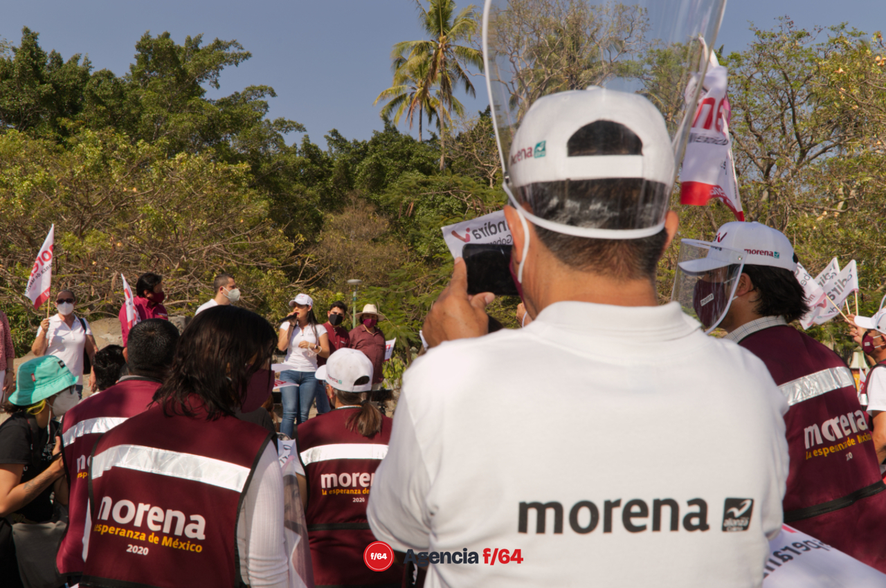 Simpatizantes presentes.