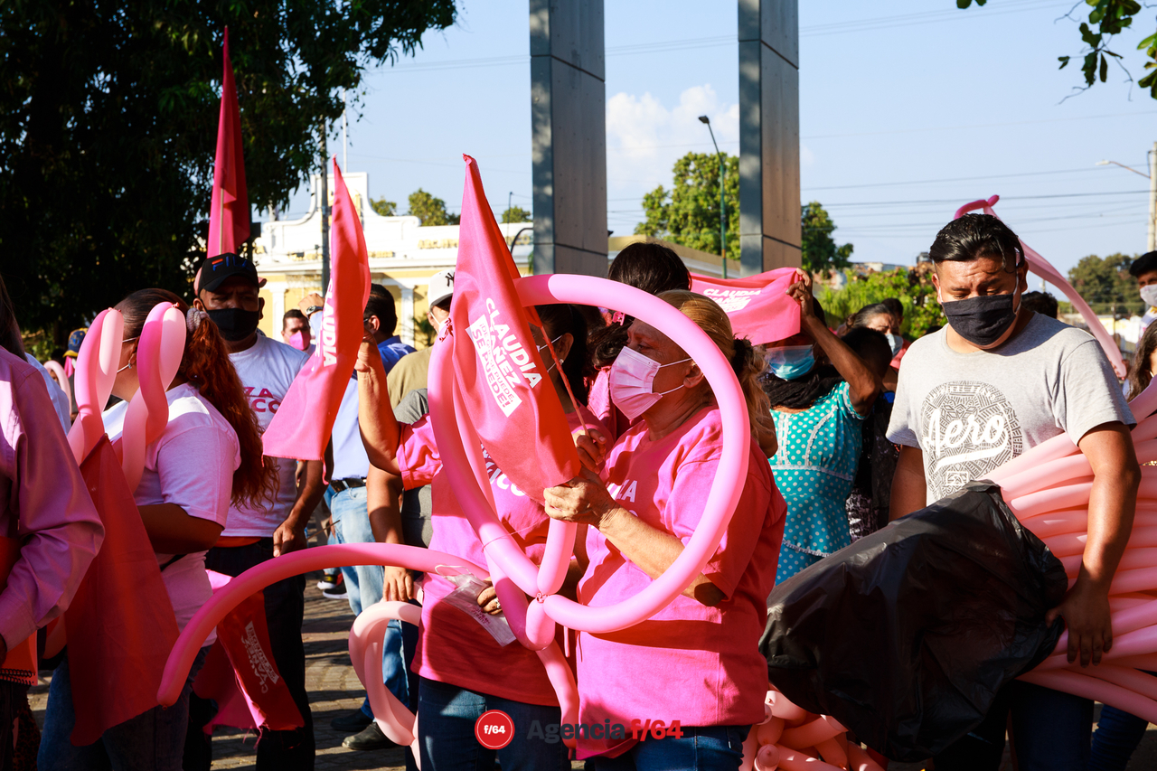 Simpatizantes de Fuerza por México.