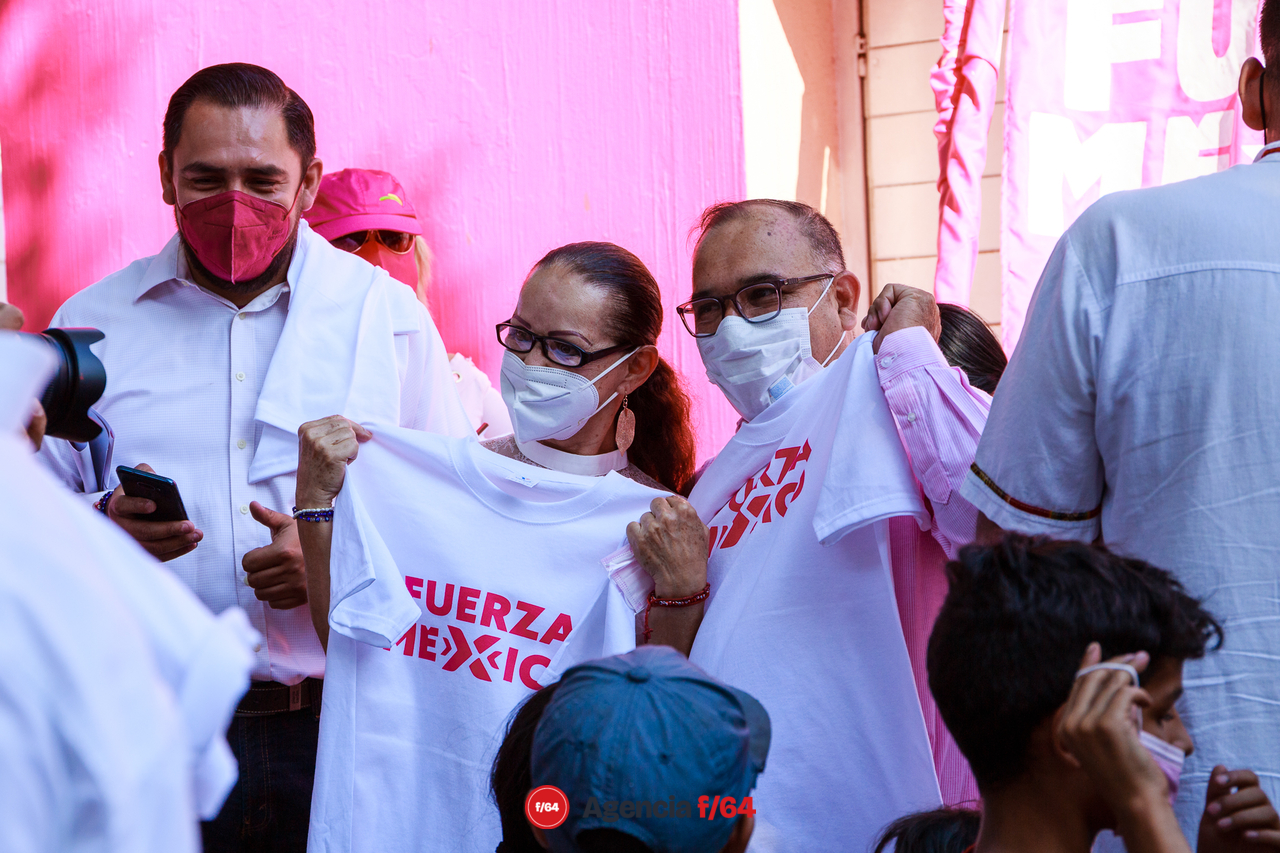 Simpatizantes de Fuerza por México.