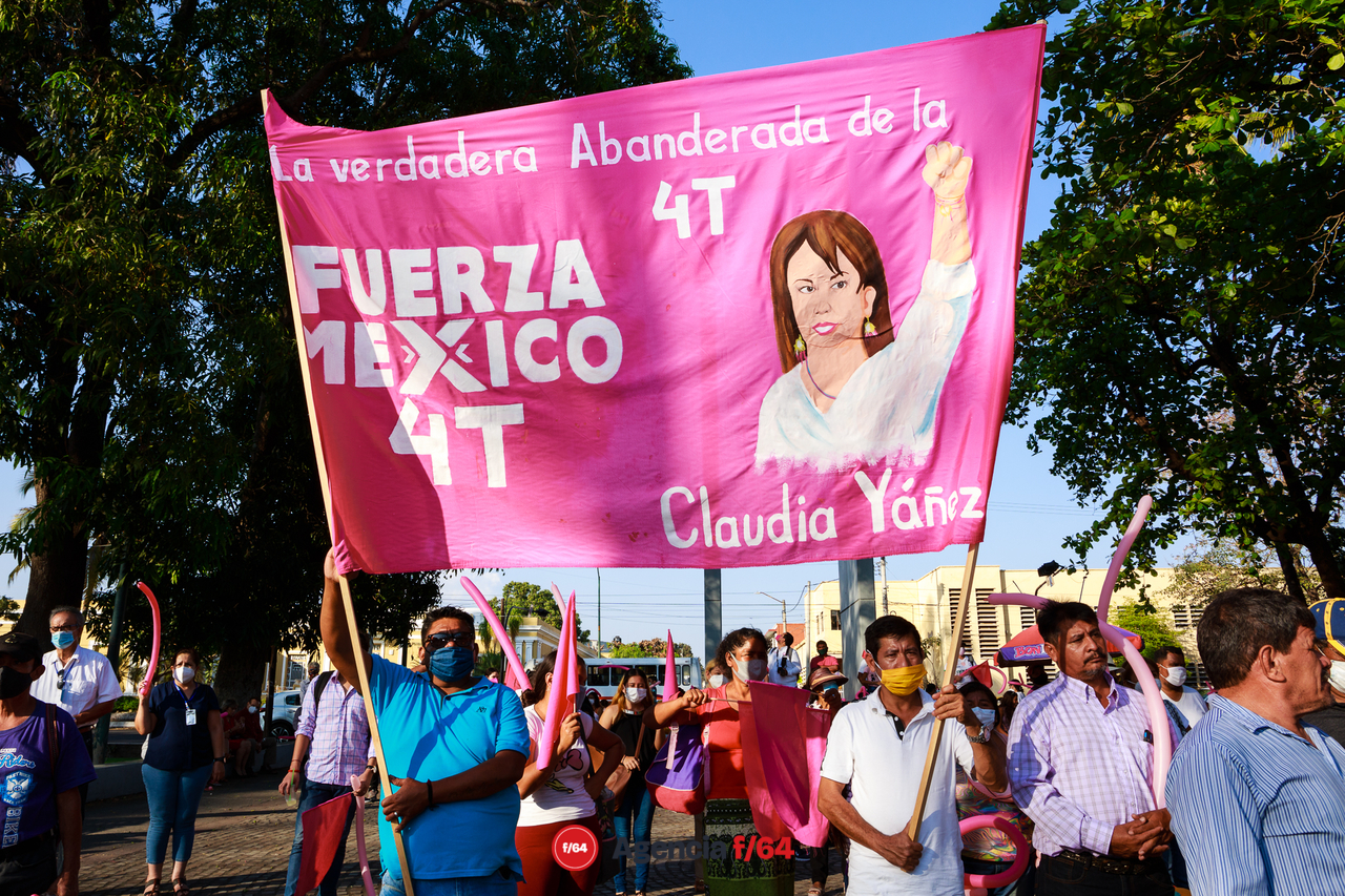 Simpatizantes de Fuerza por México.
