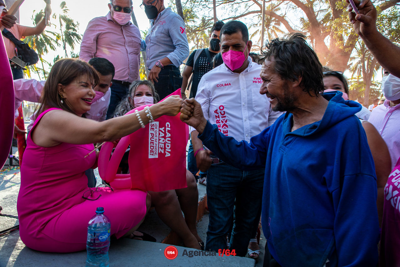 Simpatizantes de Fuerza por México.