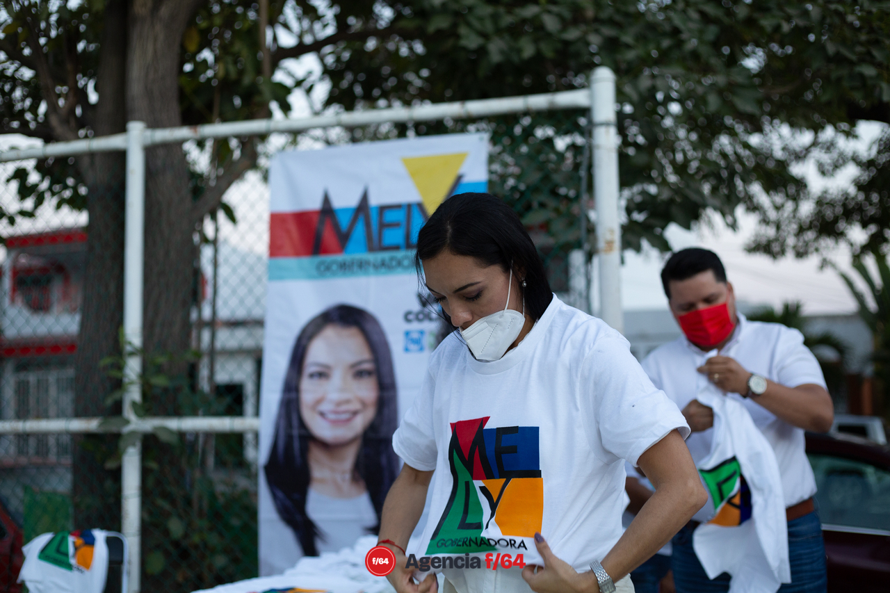 Llegada de Mely Romer Celis, candidata a la gubernatura del Estado de Colima por "Va por Colima".