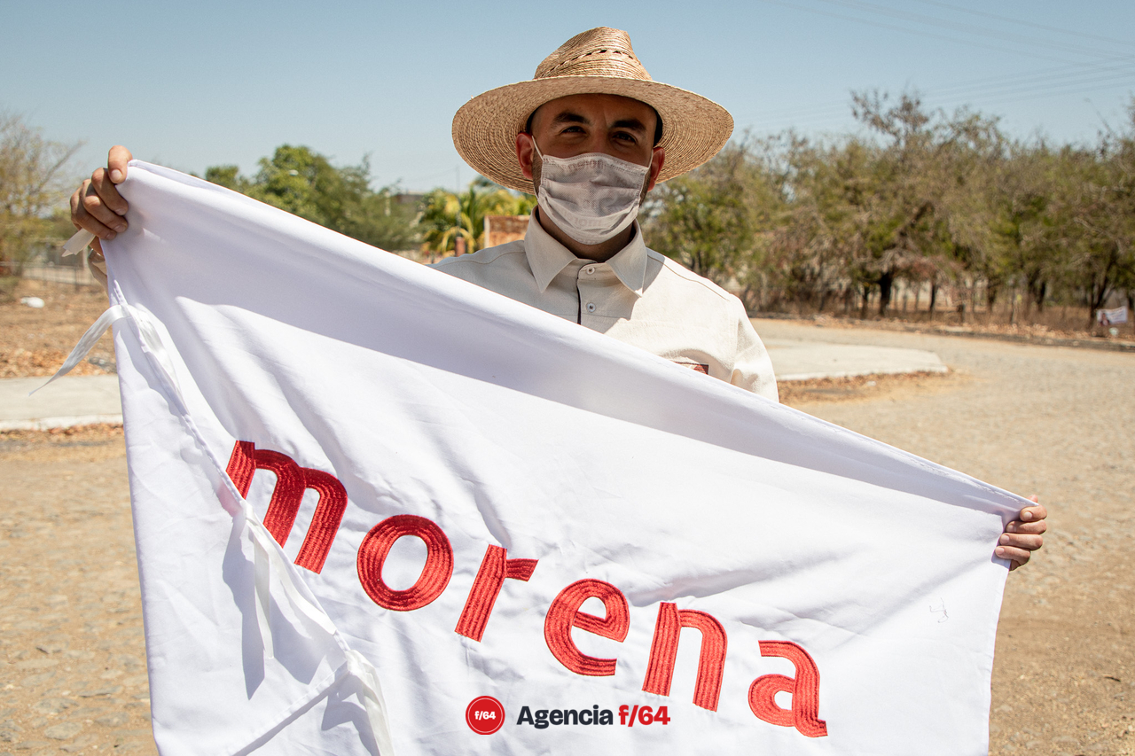 Alfredo Alvarez y MORENA en la zona sureste del Municipio de Colima. 