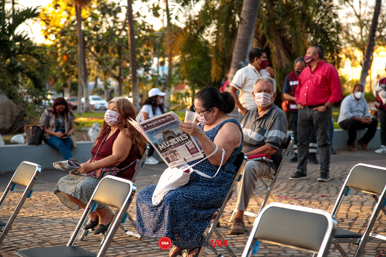 Previo a dar inicio el mitin en el Parque Hidalgo.