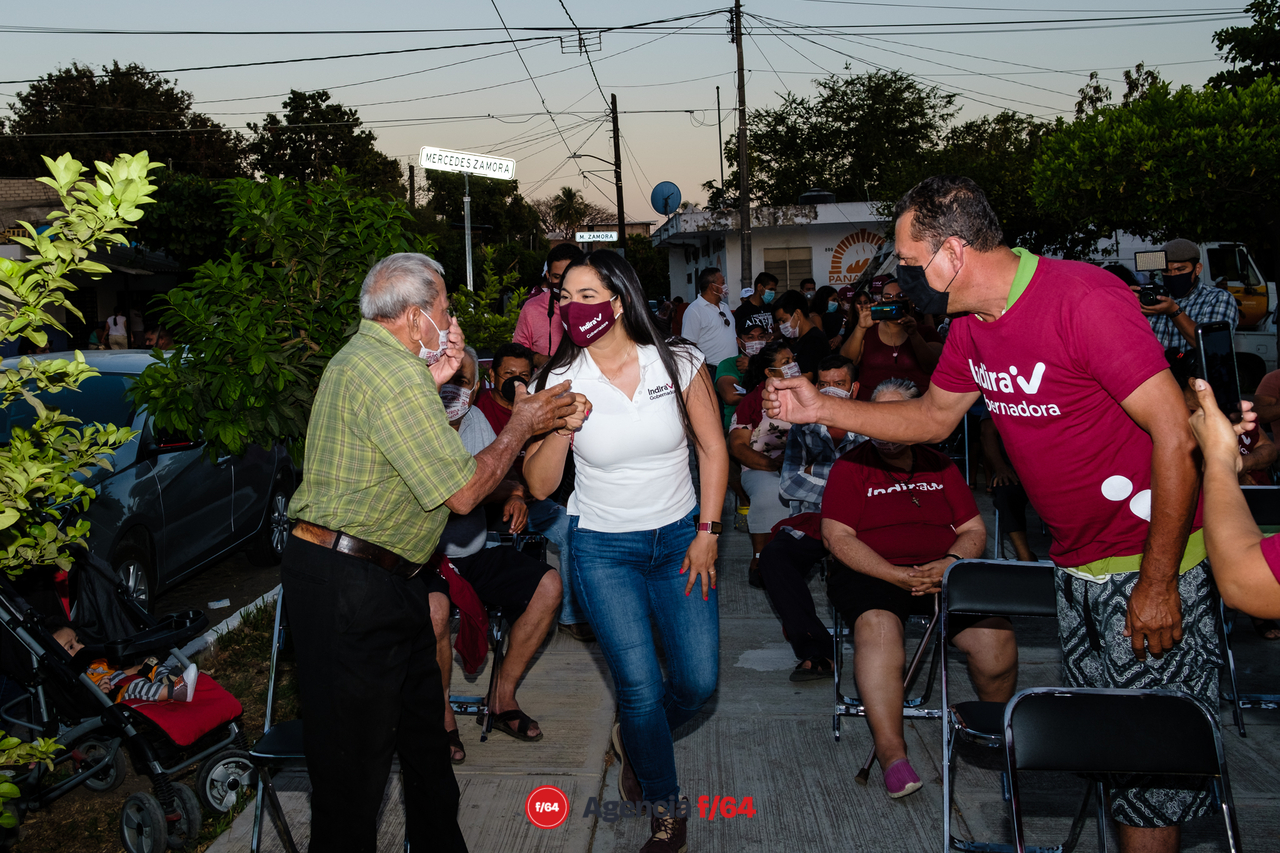 Indira Vizcaíno Silva, candidata de MORENA para la gubernatura del Estado de Colima en el Diezmo.
