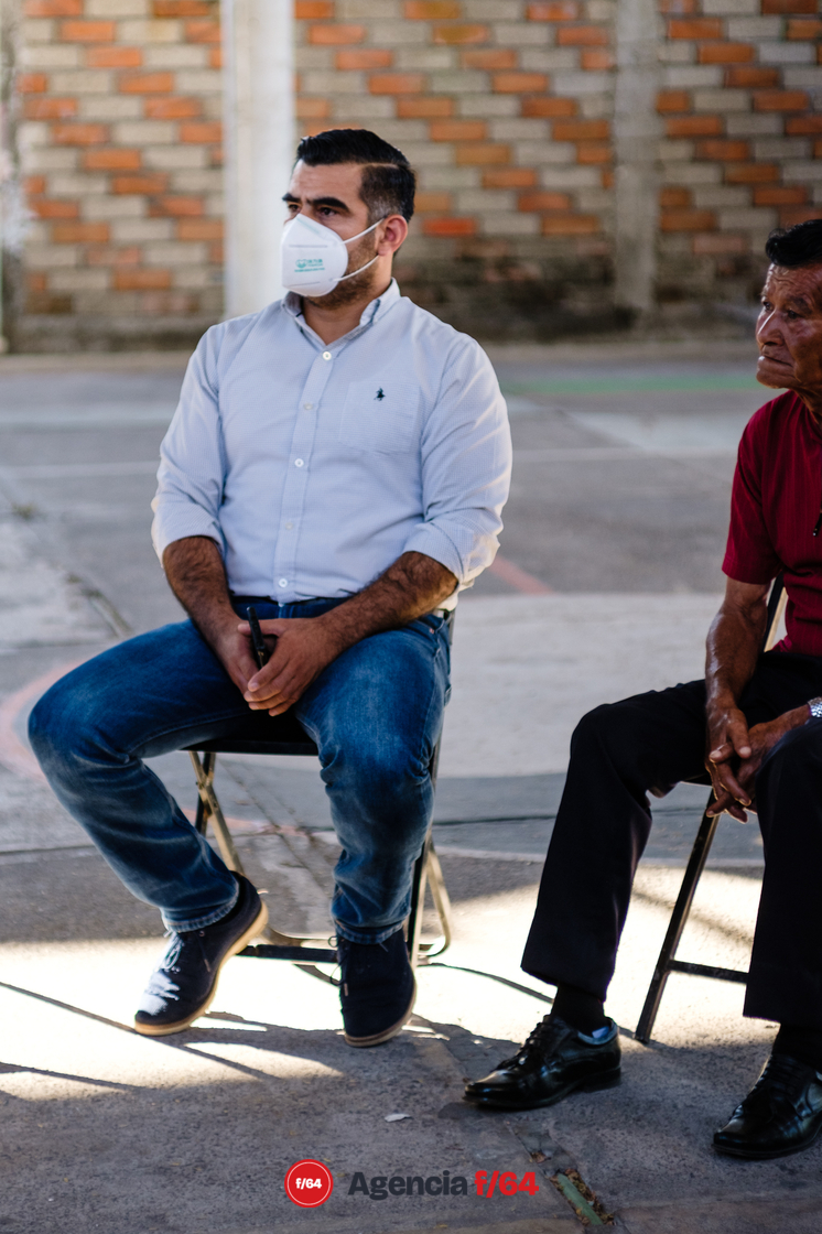 Riult Rivera, candidato a diputado federal por el distrito 1, acompaña a la candidata Mely Romero de "Va por Colima".