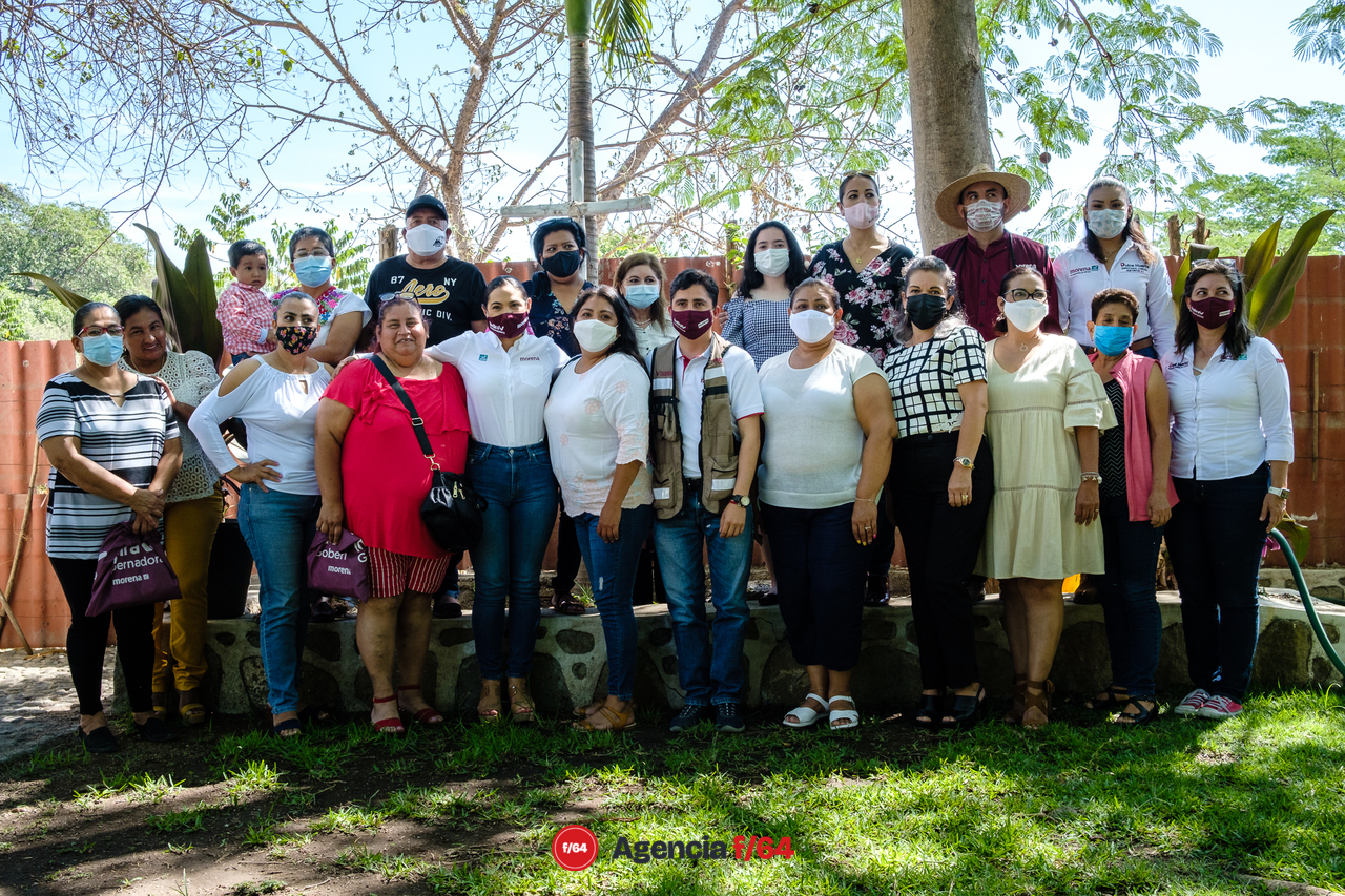 Los integrantes de la Red de Desaparecidos de Colima A.C. presentaron sus problemáticas actuales, necesidades y peticiones integrales a las candidatas y candidatos de MORENA en una sesión privada.