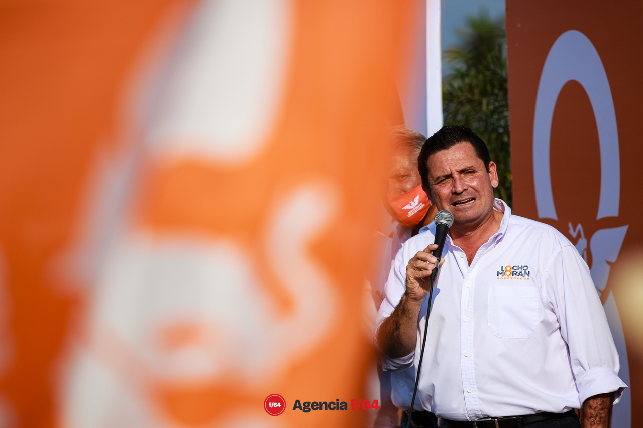 Leoncio Morán "Locho", candidato por Movimiento Ciudadano a la gubernatura del Estado de Colima en mitin y caravana por Tecomán.
