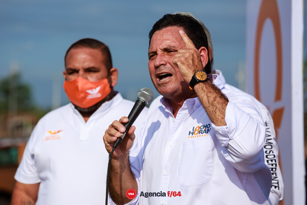 Leoncio Morán "Locho", candidato por Movimiento Ciudadano a la gubernatura del Estado de Colima en mitin y caravana por Tecomán.