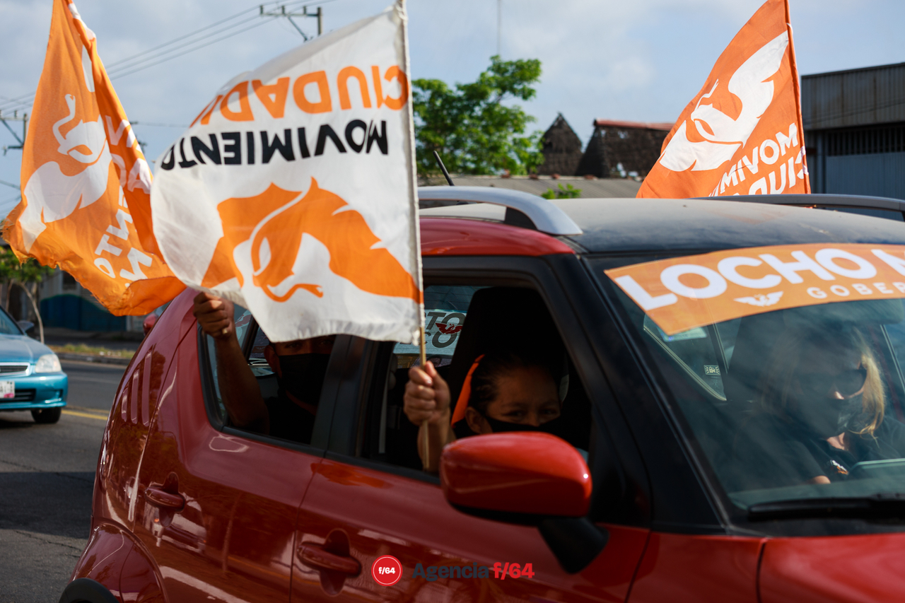 Leoncio Morán "Locho", candidato por Movimiento Ciudadano a la gubernatura del Estado de Colima en mitin y caravana por Tecomán.