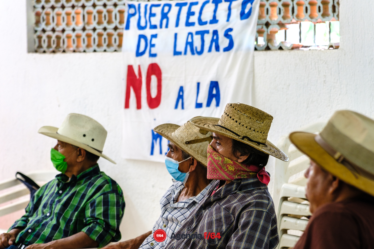 La comunidad indígena de Canoas Manzanillo se opuso al proyecto minero Rufus 5 de la empresa con capital canadiense Hematite S.A. de C.V.

SEMARNAT niega autorización al proyecto y Canoas reivindica su territorio como libre de minería.