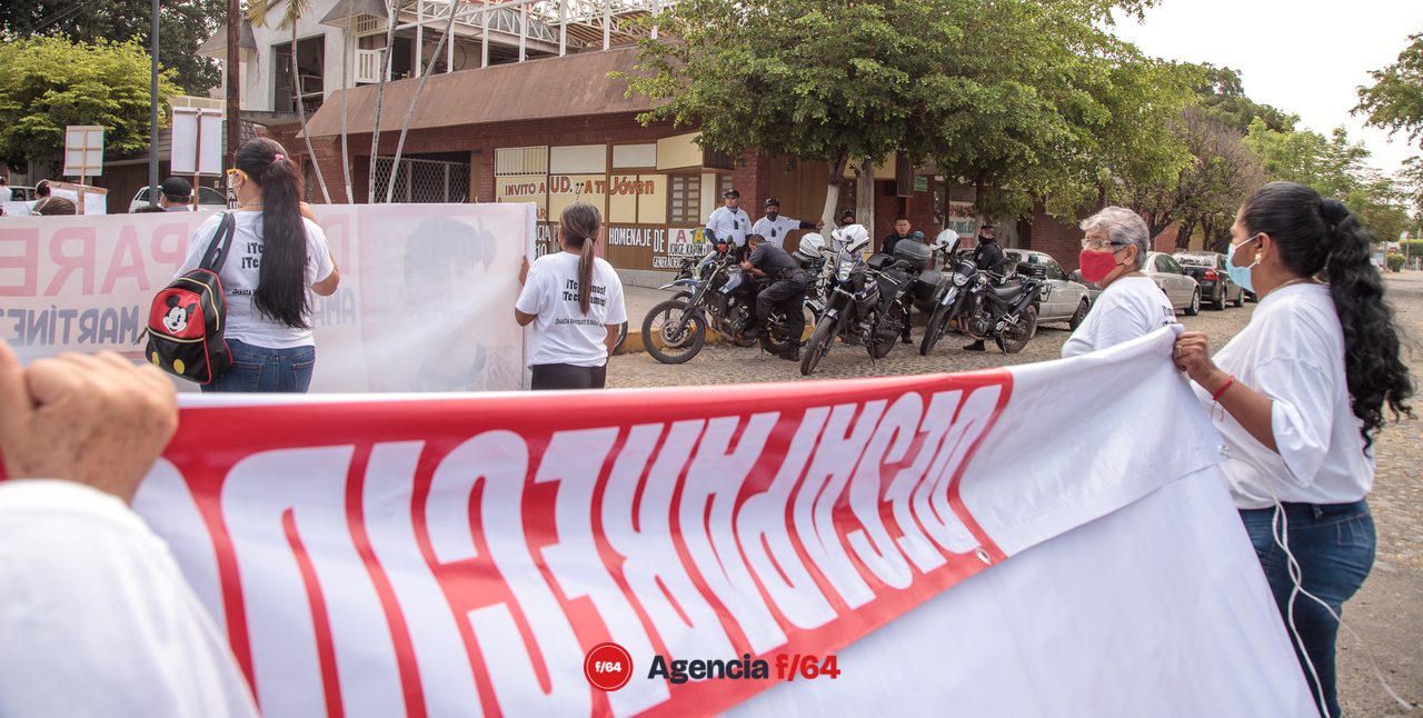 Frente a Casa de Gobierno