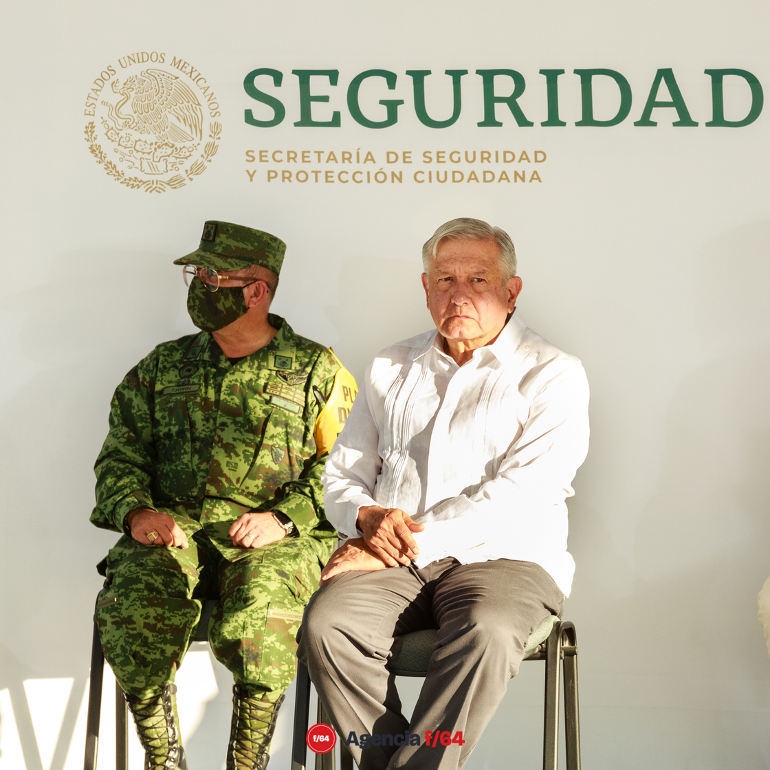 Durante la presentación de autoridades.